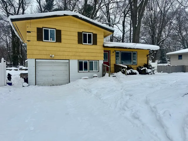 $174,900 | 1055 Horton Road, Muskegon, MI 49445