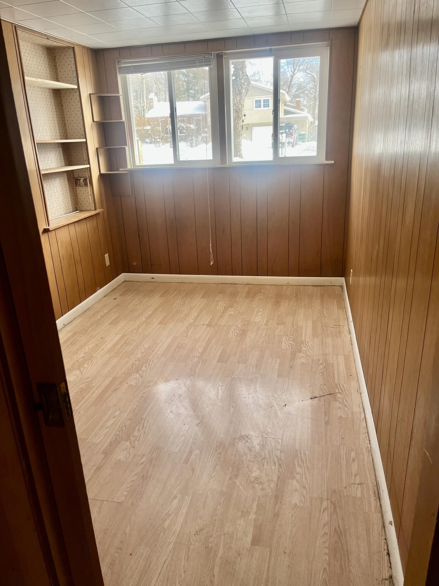 1055 Horton Road Muskegon, MI 49445 - Photo 7 of 9 IMG_4631