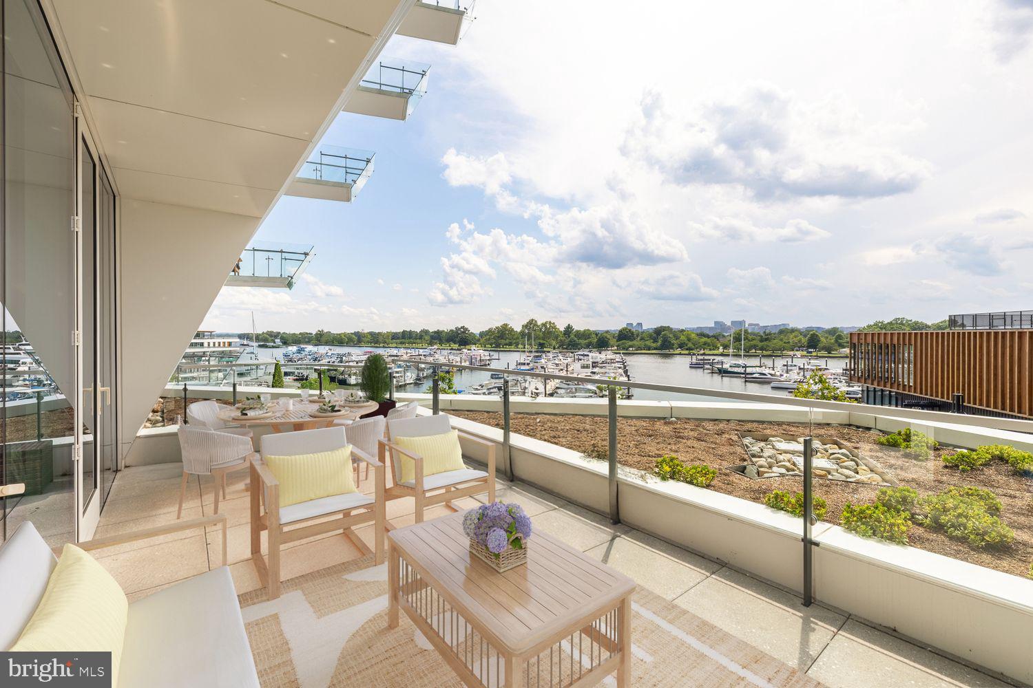 601 Wharf Street Southwest, Unit 301 Washington, DC 20024 - Photo 13 of 53 an outdoor view with patio
