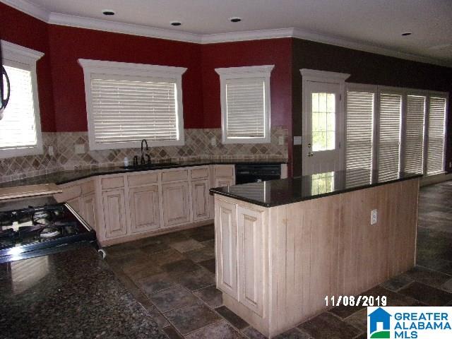 105 High Crest Road Pelham, AL 35124 - Photo 4 of 10