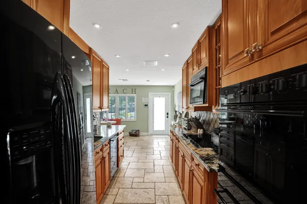 $3,200 | 1433 Northeast 27th Street, Pompano Beach, FL 33064