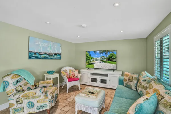 $3,200 | 1433 Northeast 27th Street, Pompano Beach, FL 33064