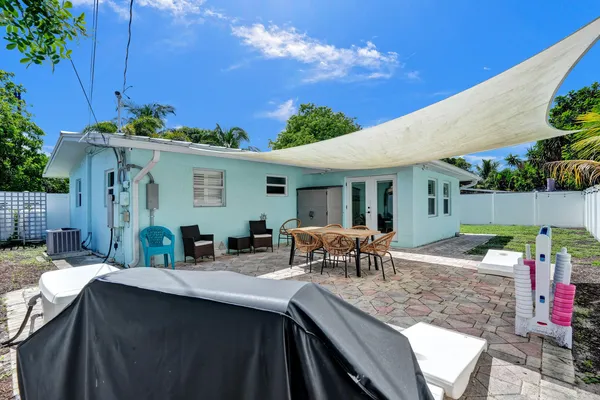 $3,200 | 1433 Northeast 27th Street, Pompano Beach, FL 33064