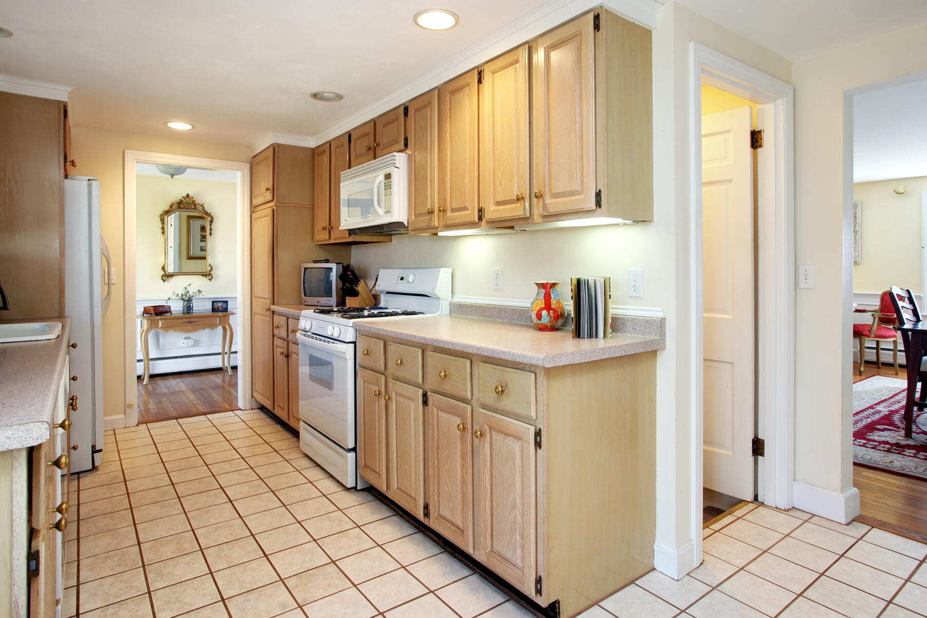 130 Holly Point Road Centerville, MA 02632 - Photo 17 of 36 Kitchen