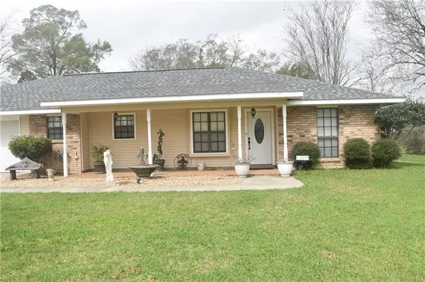 $230,000 | 10549 Dolphy Road, St. Amant, LA 70774