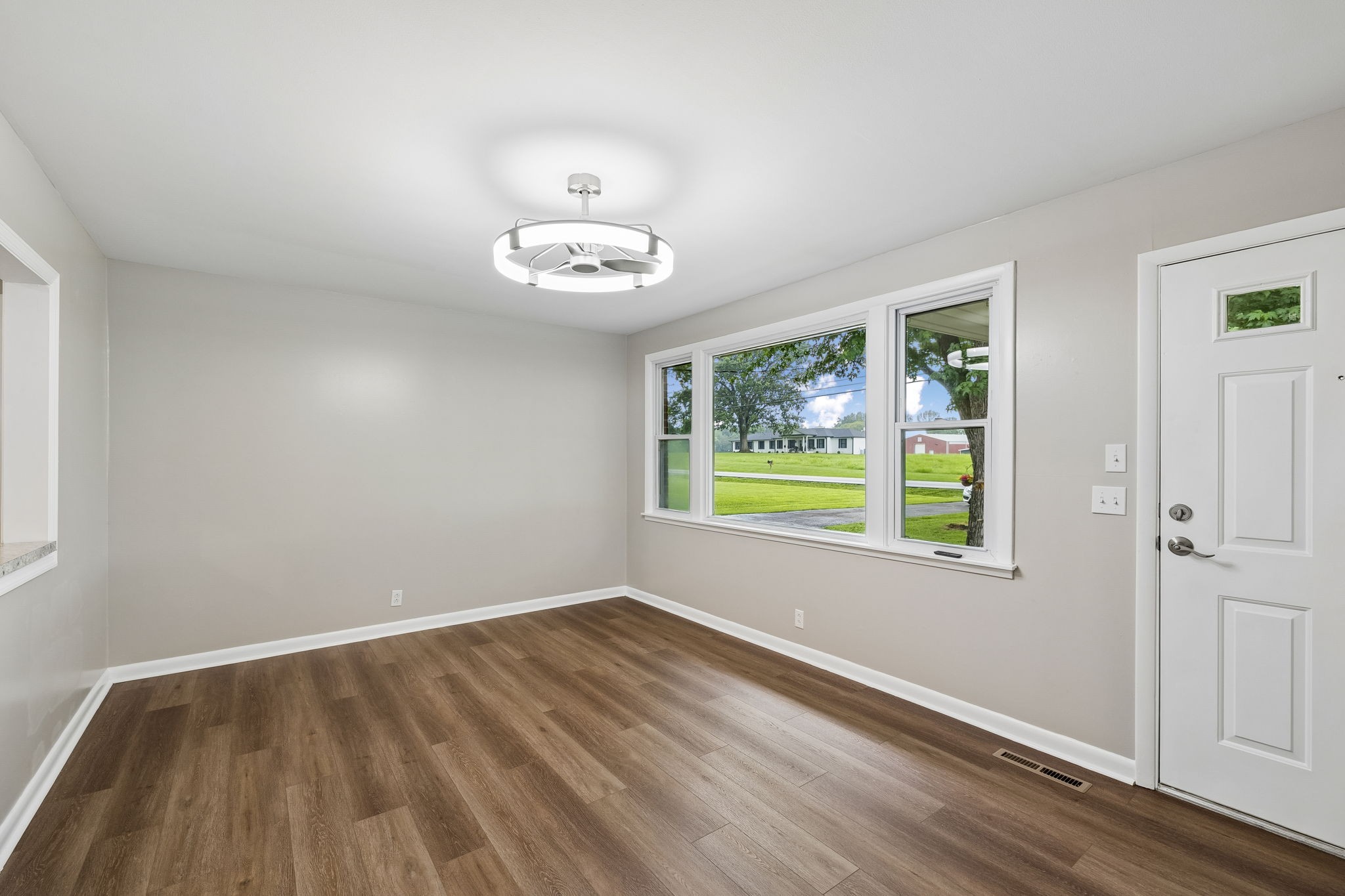 4358 Sulphur Springs Road Murfreesboro, TN 37129 - Photo 4 of 38