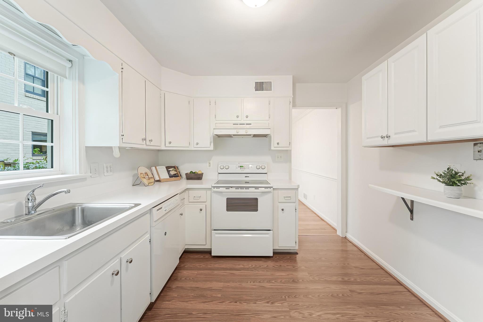 2807 Ridge Rd Drive Alexandria, VA 22302 - Photo 13 of 49 Gallery Image 13