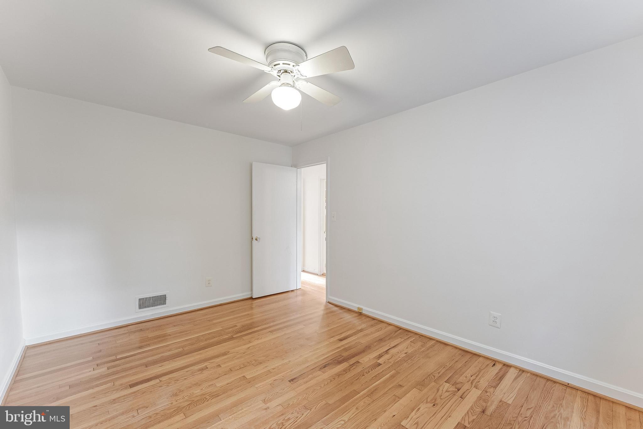 2807 Ridge Rd Drive Alexandria, VA 22302 - Photo 24 of 49 Bedroom 2