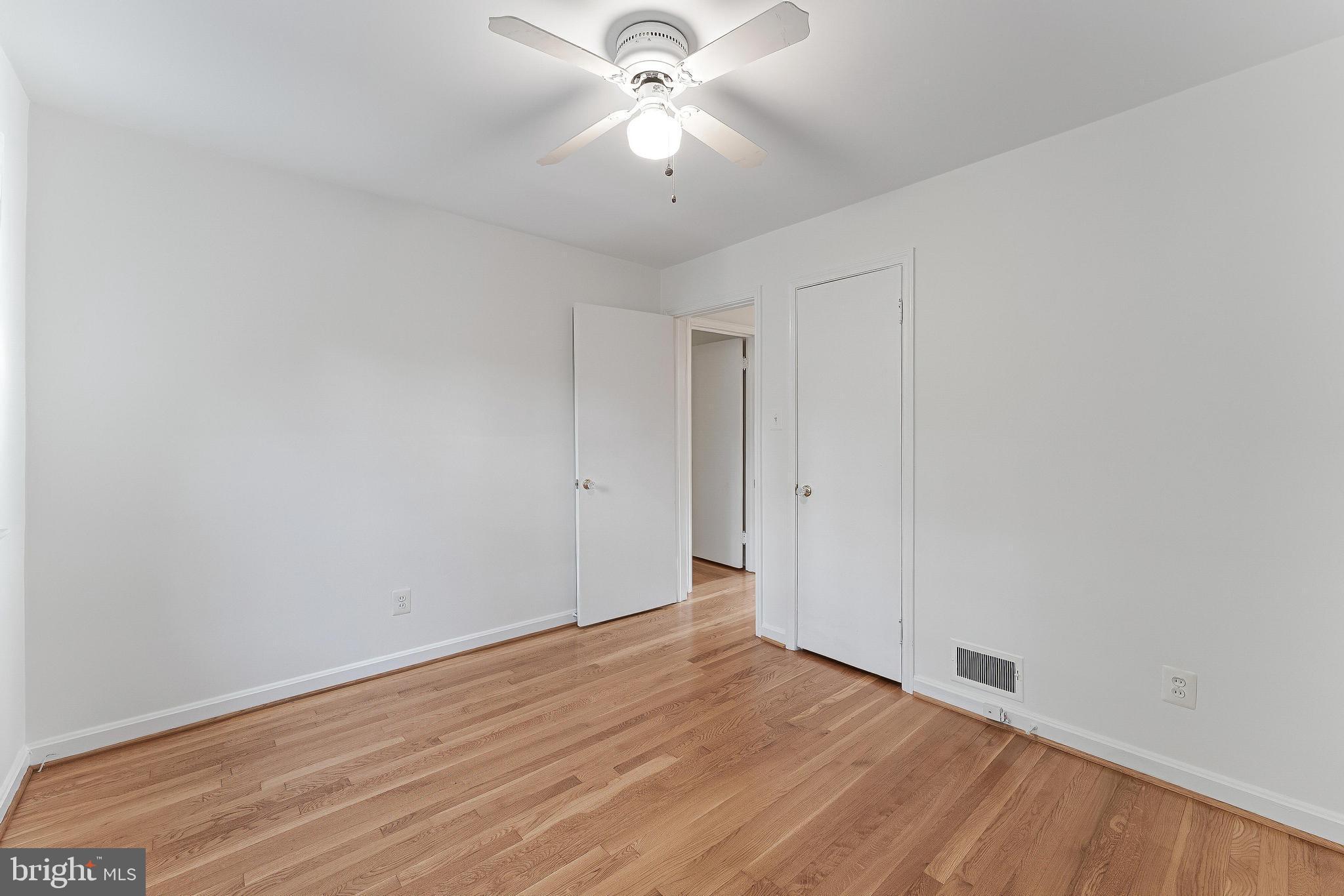 2807 Ridge Rd Drive Alexandria, VA 22302 - Photo 27 of 49 Bedroom 3
