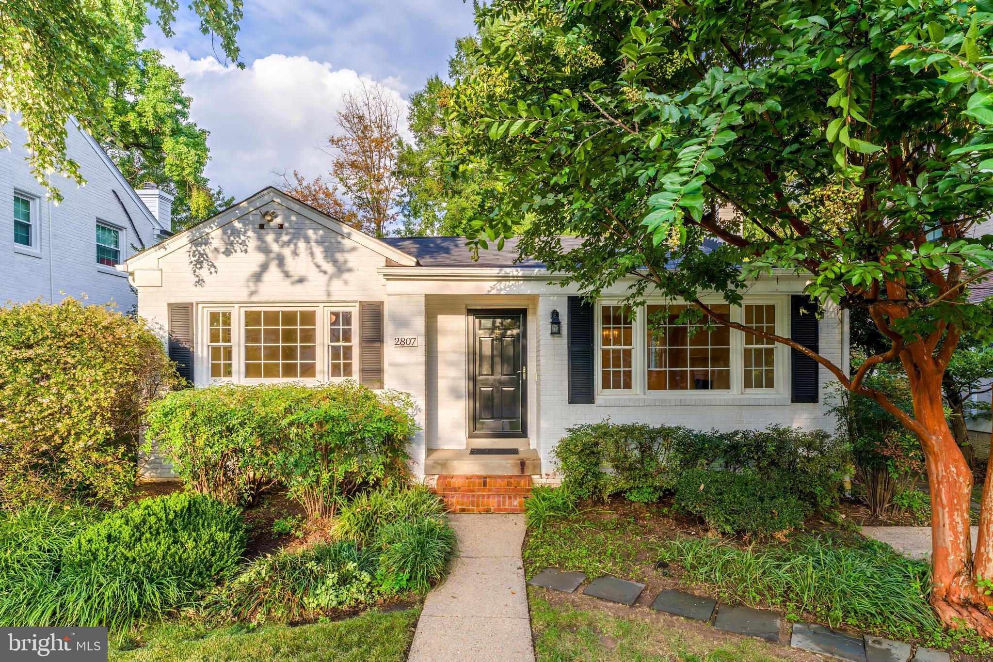 2807 Ridge Rd Drive Alexandria, VA 22302 - Photo 3 of 49 Gallery Image 3