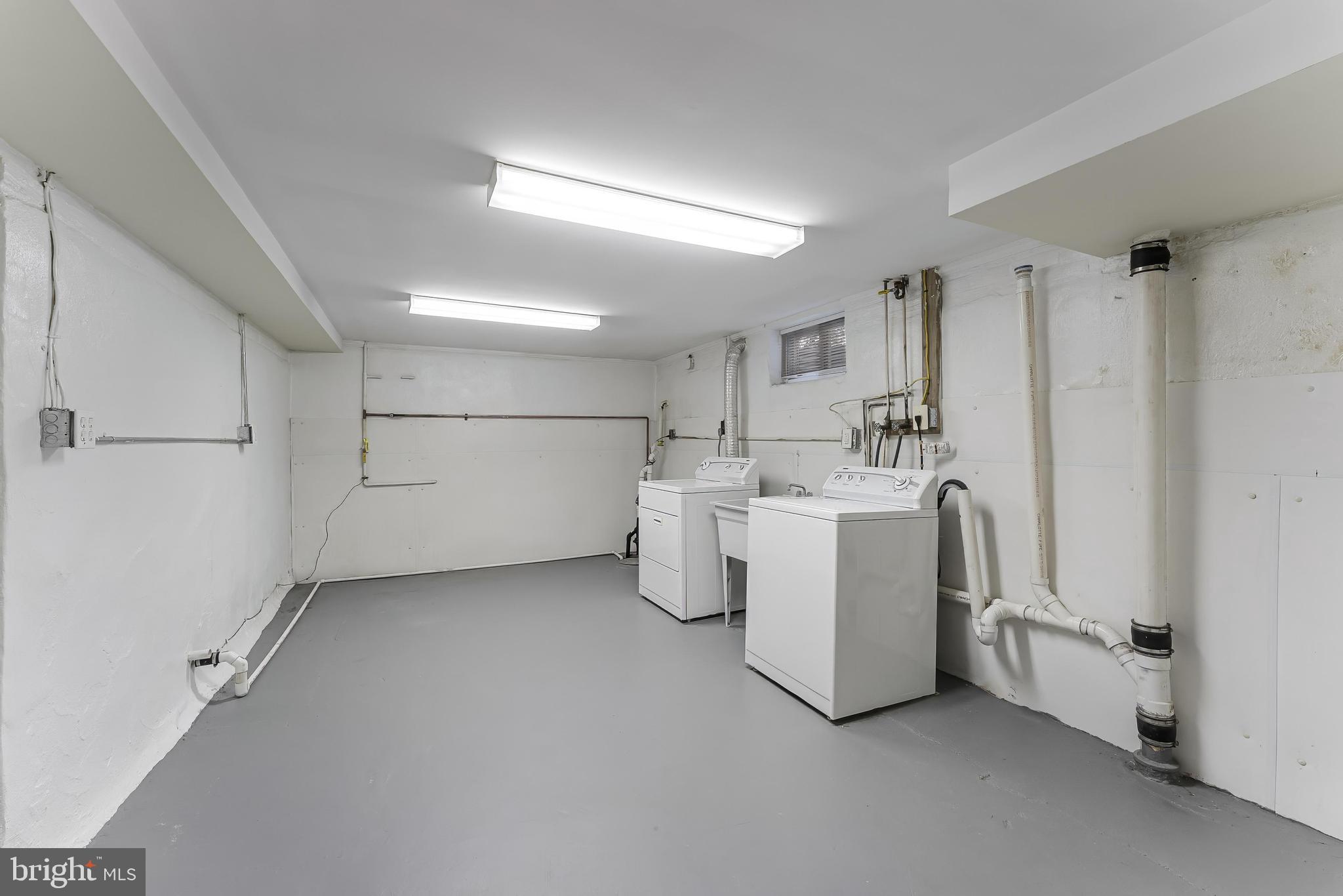 2807 Ridge Rd Drive Alexandria, VA 22302 - Photo 37 of 49 Lower Level Laundry 18'5" x 11'3"