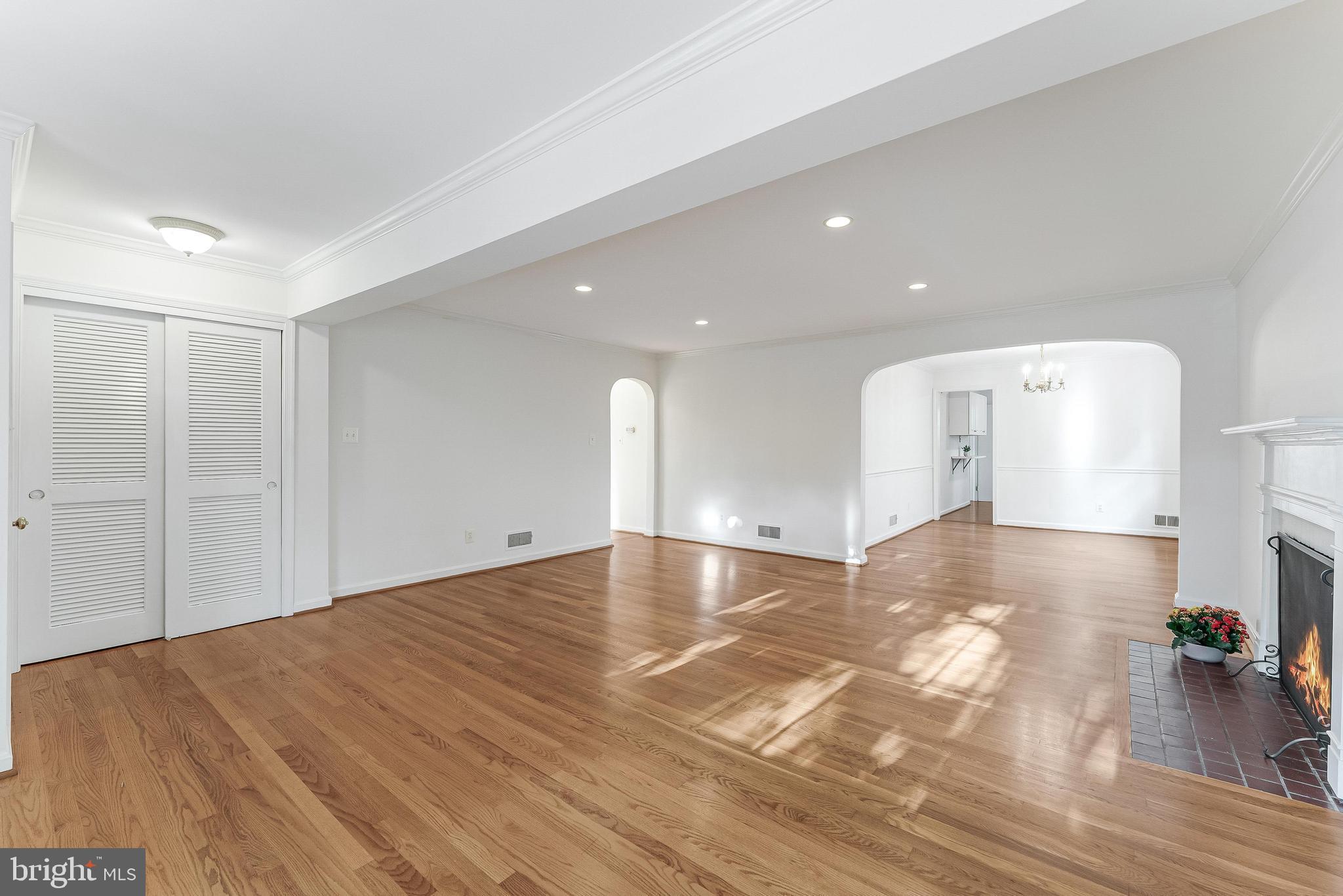 2807 Ridge Rd Drive Alexandria, VA 22302 - Photo 8 of 49 Gallery Image 8