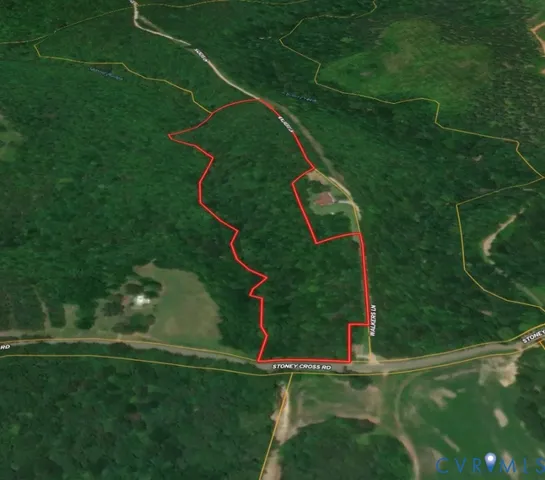 a view of a tennis court