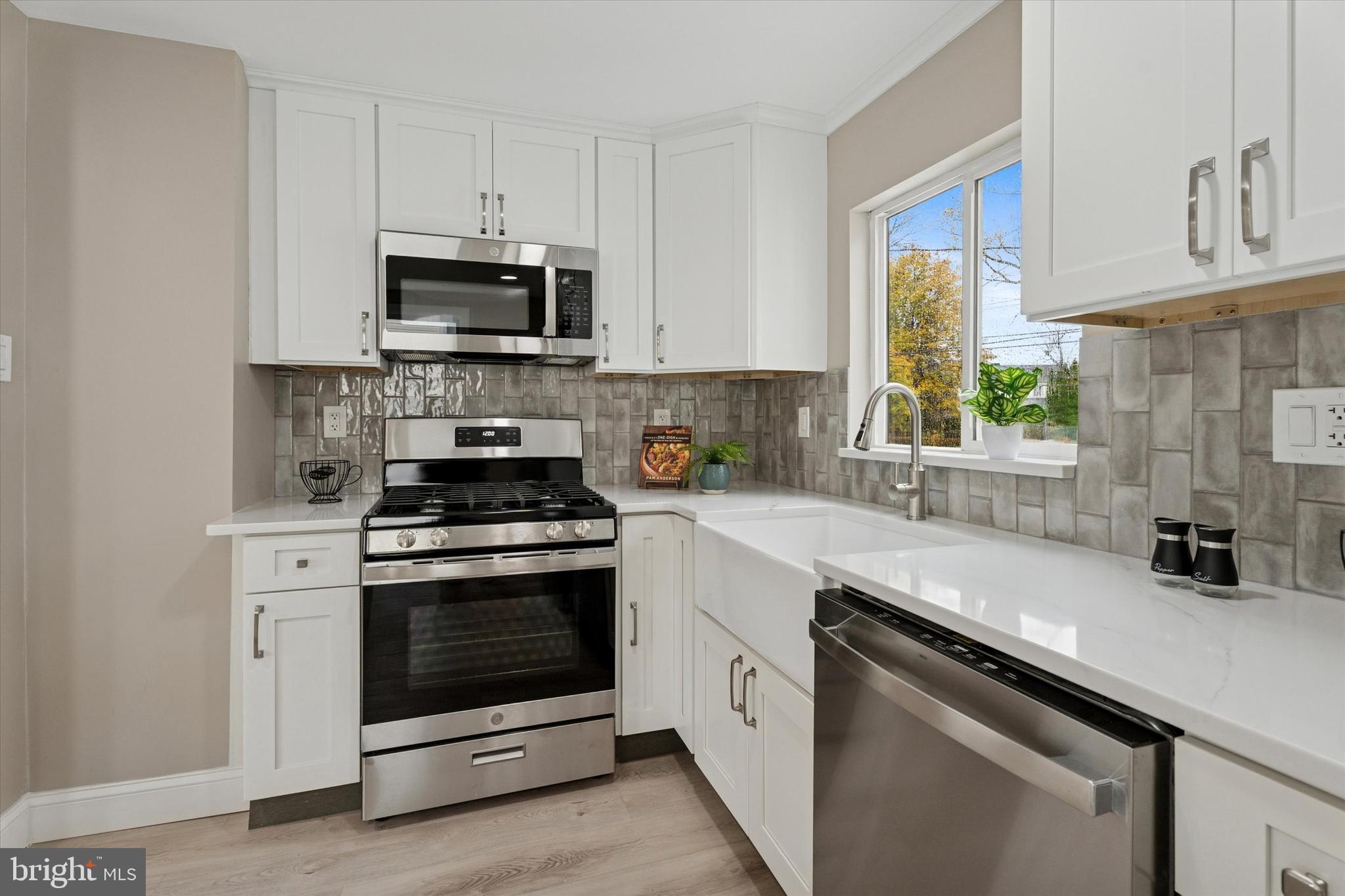 2710 East County Line Road Hatboro, PA 19040 - Photo 5 of 14 Gallery Image 5