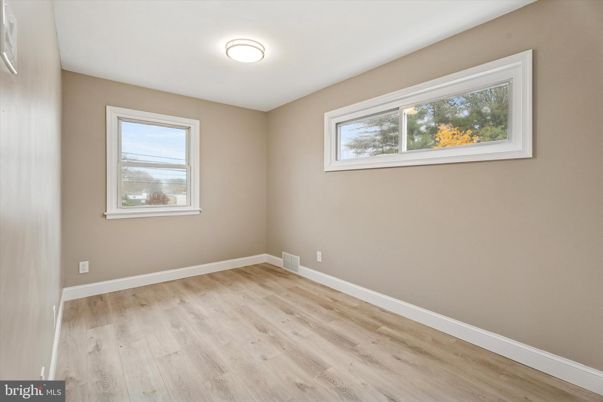 2710 East County Line Road Hatboro, PA 19040 - Photo 8 of 14 Gallery Image 8