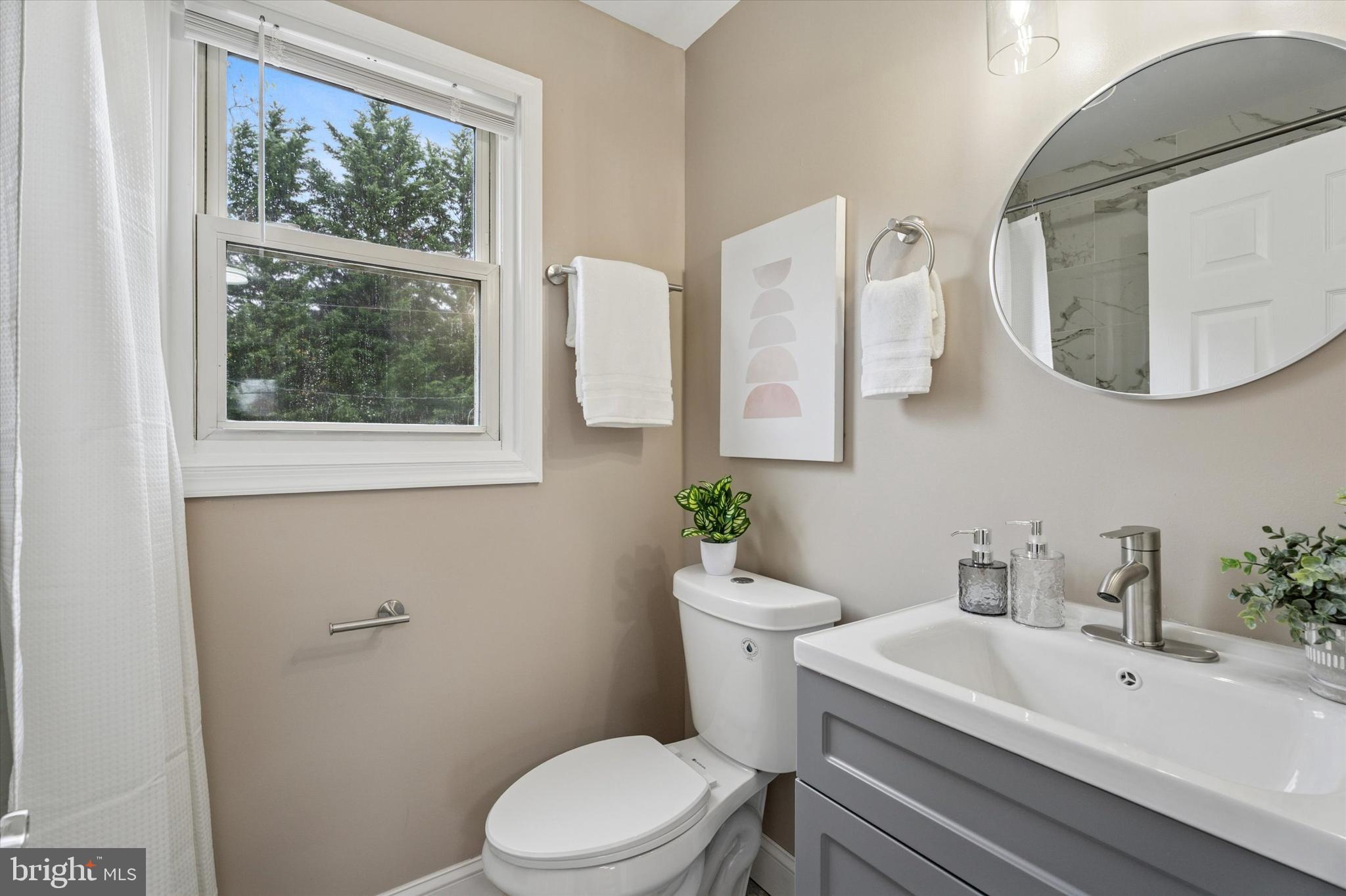 2710 East County Line Road Hatboro, PA 19040 - Photo 10 of 14 Gallery Image 10