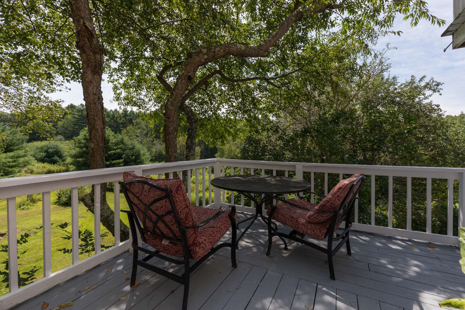 136 Ogunquit Road Cape Neddick, ME 03902 - Photo 14 of 47 Seacoast-Re-Photos-36
