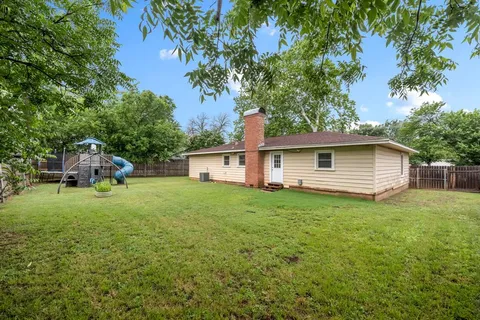 $265,000 | 421 South 1st Street, Krum, TX 76249