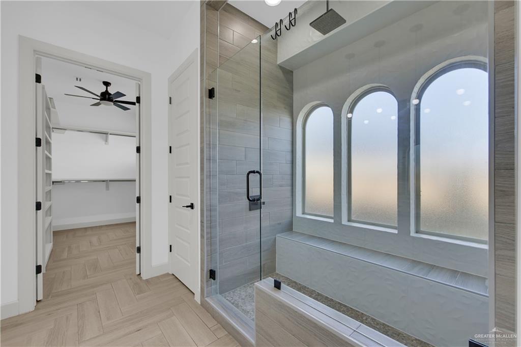 1515 Duke Street Mission, TX 78572 - Photo 20 of 33 a view of a bathroom with windows