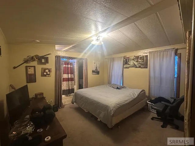 $1,000 | 315 West Oak Street, Unit 9, Shelley, ID 83274