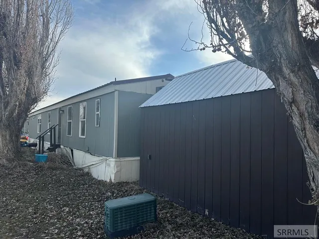 $1,000 | 315 West Oak Street, Unit 9, Shelley, ID 83274