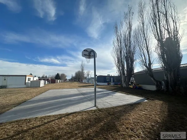 $1,000 | 315 West Oak Street, Unit 9, Shelley, ID 83274