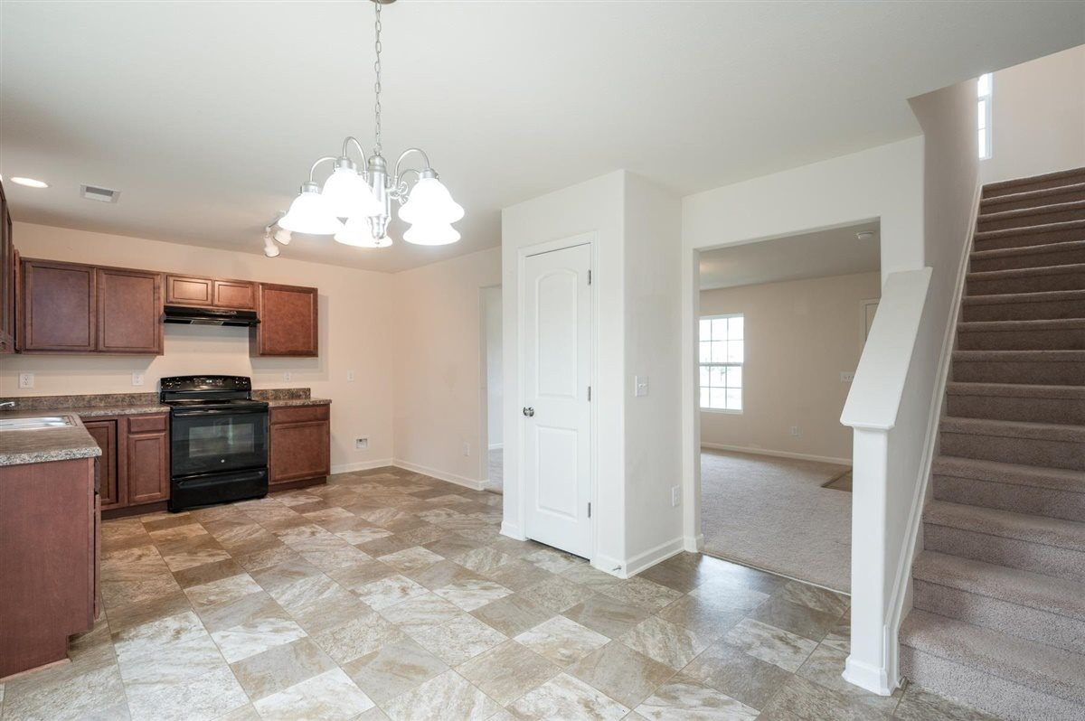 2107 Meadow Ridge Road Burlington, NC 27217 - Photo 10 of 20 Photo 10