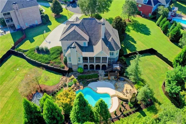$850,000 | 1805 Silver Oak Drive Southeast, Bethlehem, GA 30620