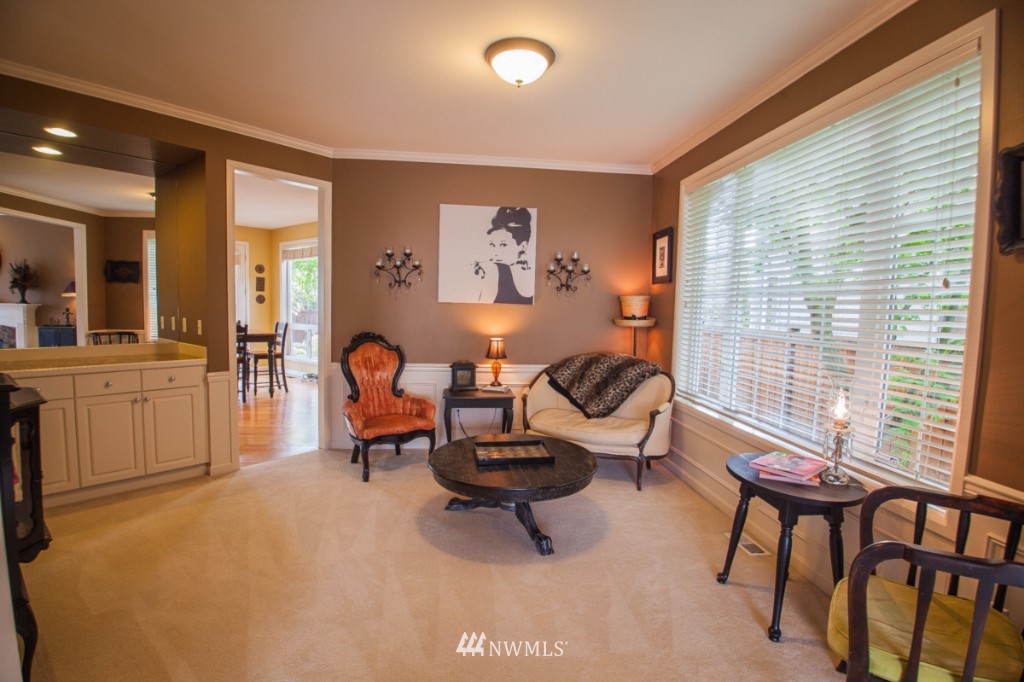 20809 39th Drive Southeast Bothell, WA 98021 - Photo 5 of 25