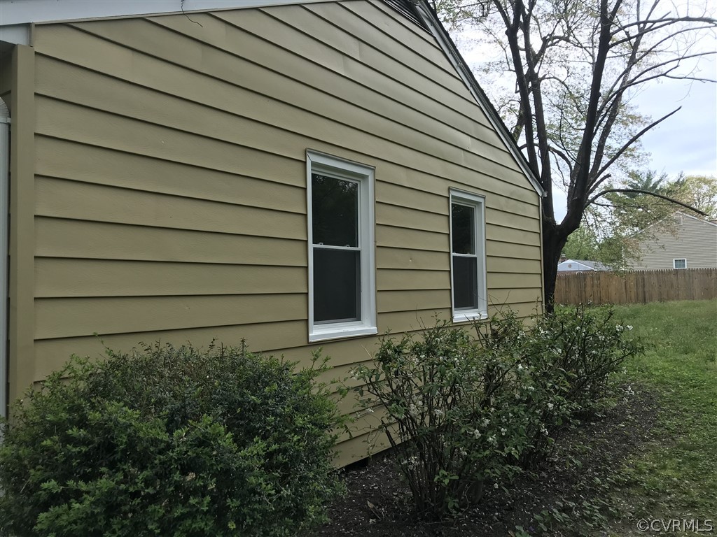 7410 Conifer Road North Chesterfield, VA 23237 - Photo 15 of 16 Side of Home New windows