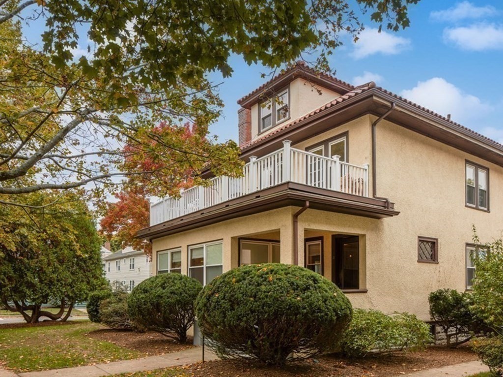 71 Payson Road, Unit 1 Belmont, MA 02478 - Photo 12 of 18 Gallery Image 12