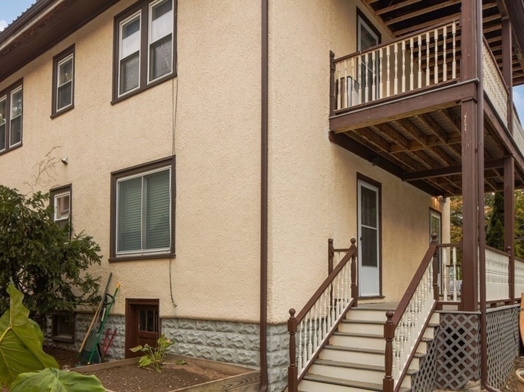 71 Payson Road, Unit 1 Belmont, MA 02478 - Photo 13 of 18 Gallery Image 13