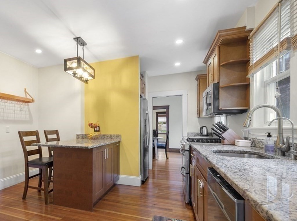 71 Payson Road, Unit 1 Belmont, MA 02478 - Photo 6 of 18 Gallery Image 6