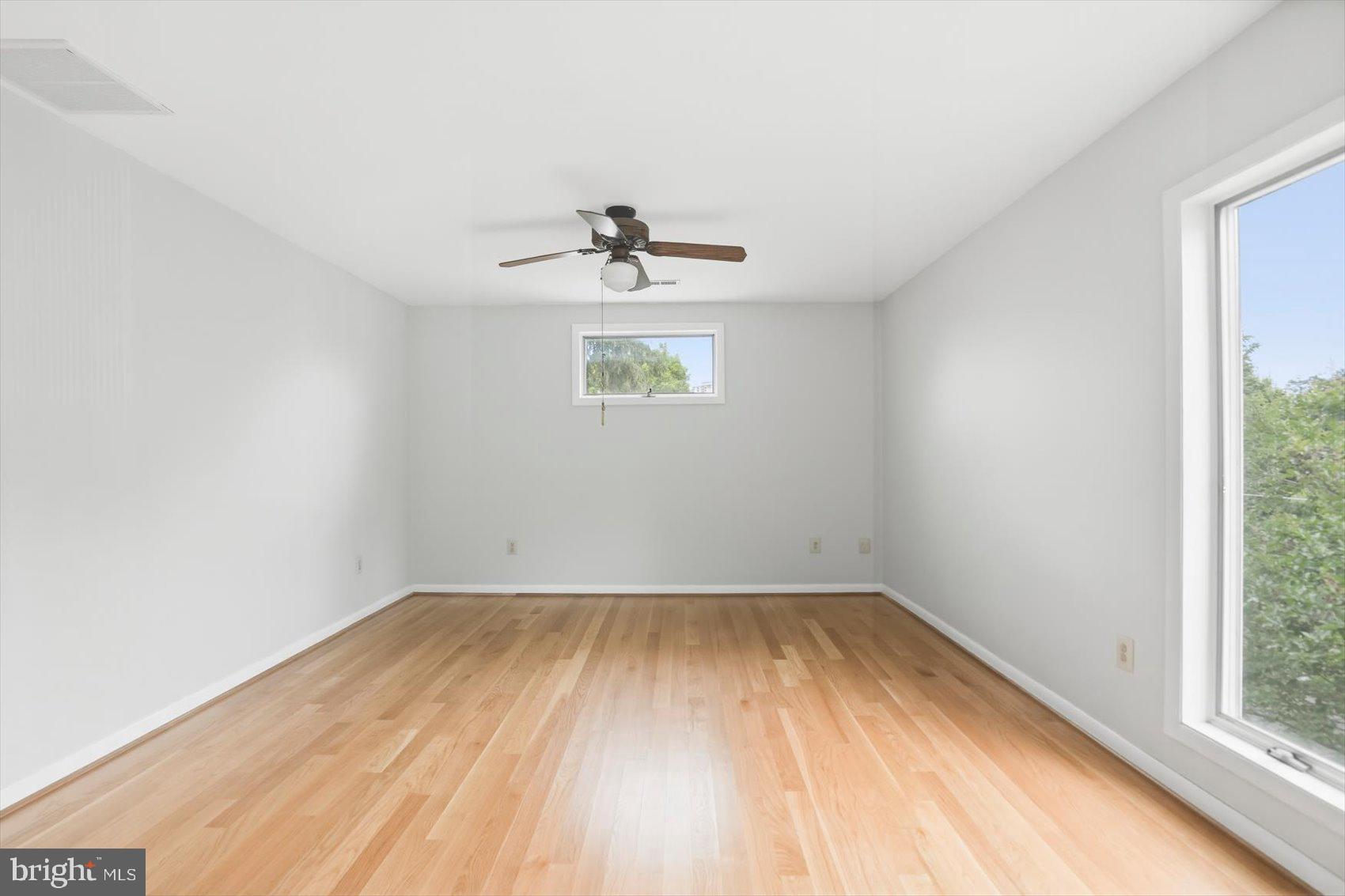 24 Normal Terrace Baltimore, MD 21286 - Photo 24 of 37 an empty room with a window