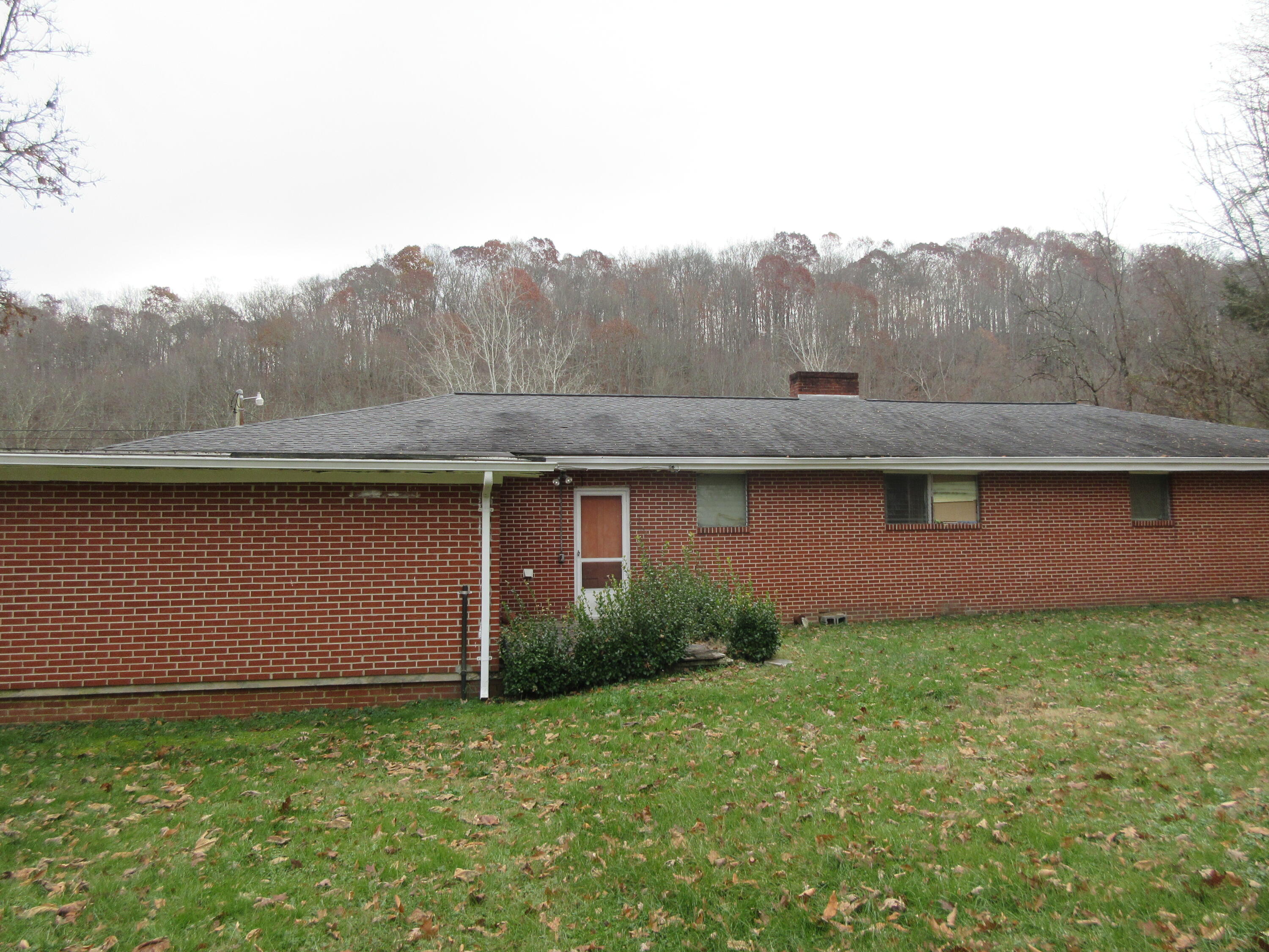 435 Horton Highway Fall Branch, TN 37656 - Photo 6 of 29 IMG_2969