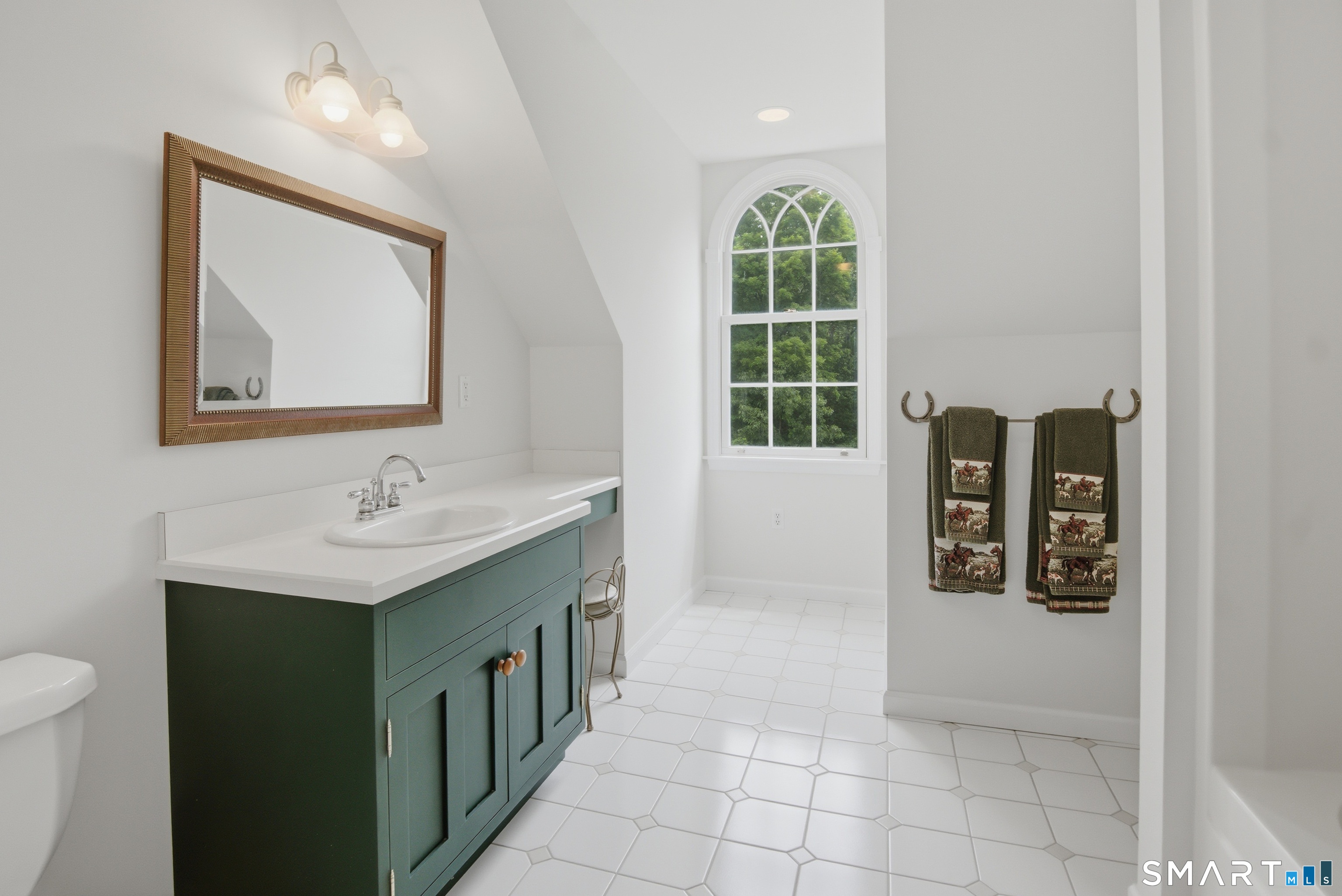 395 Sperry Road Bethany, CT 06524 - Photo 26 of 40