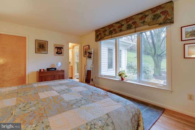 7322 Range Road Alexandria, VA 22306 - Photo 15 of 30 Bedroom (Master)