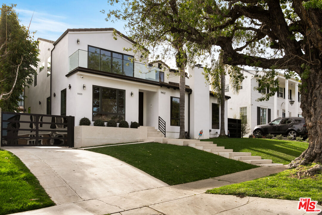 9432 Oakmore Road Los Angeles, CA 90035 - Photo 1 of 49