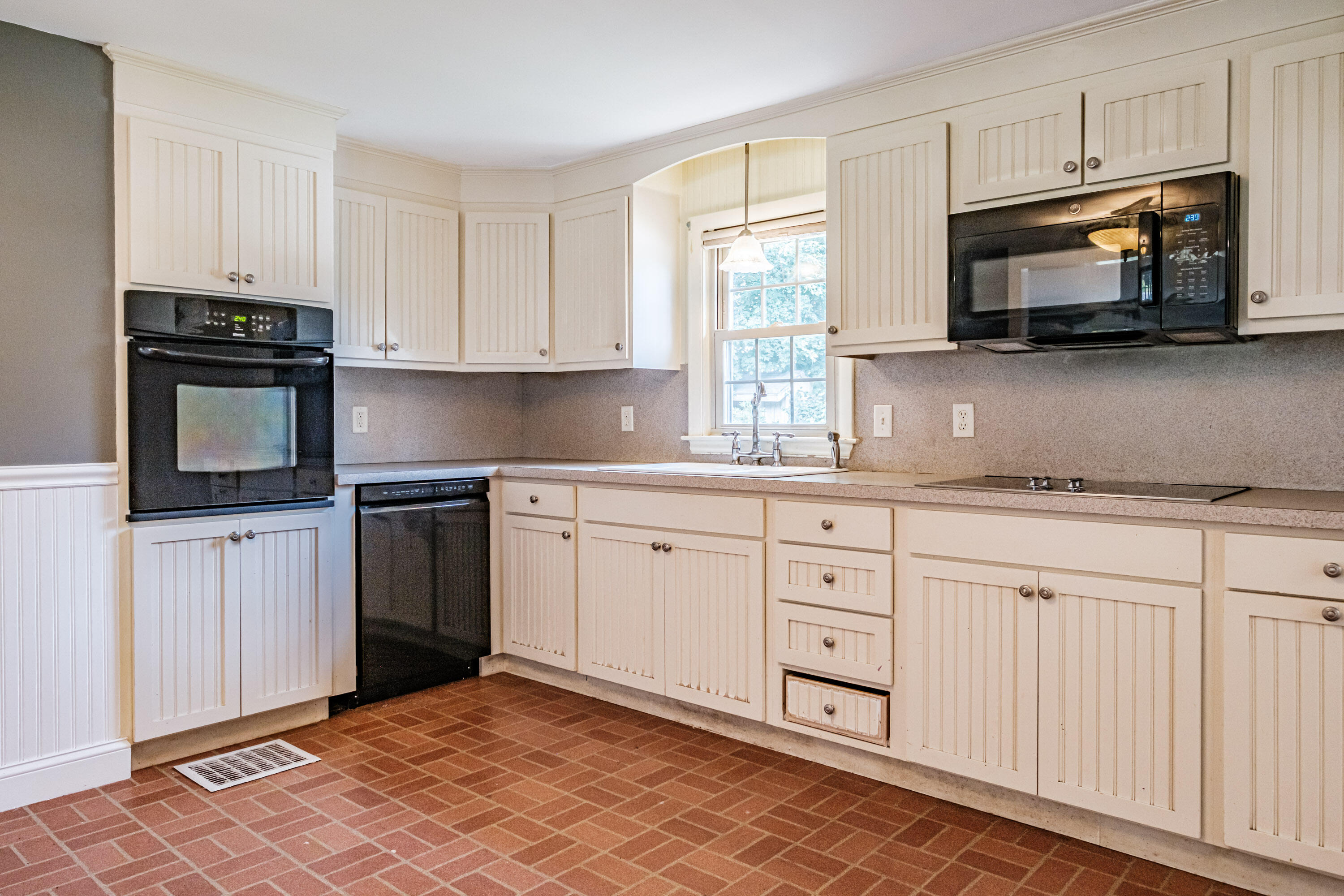 4 Wanda Lane Gray, ME 04039 - Photo 6 of 44 20250805gp-64019