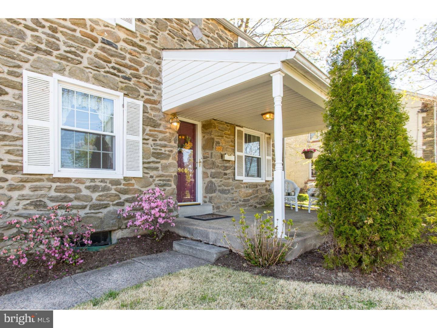 900 Church Road Springfield, PA 19064 - Photo 2 of 21 Porch