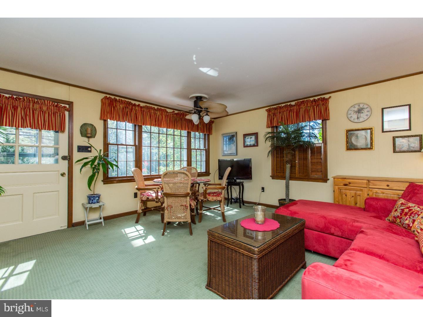900 Church Road Springfield, PA 19064 - Photo 13 of 21 Family Room