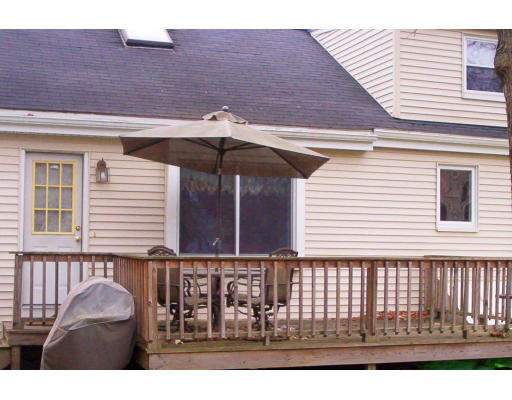 38 Springvale Road Reading, MA 01867 - Photo 3 of 19 Gallery Image 3