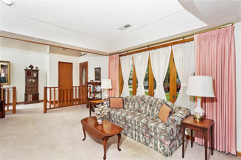 32 Rogers Road Carmel, IN 46032 - Photo 8 of 22 Gallery Image 8
