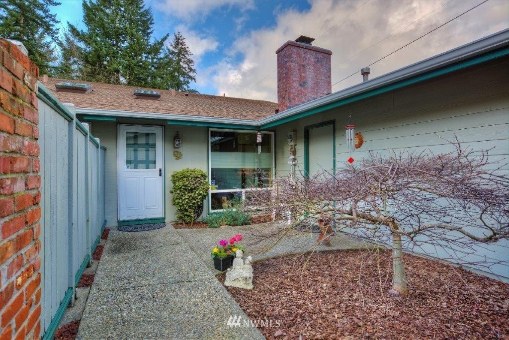 1601 Blaine Court Southeast Renton, WA 98055 - Photo 5 of 11 Gallery Image 5