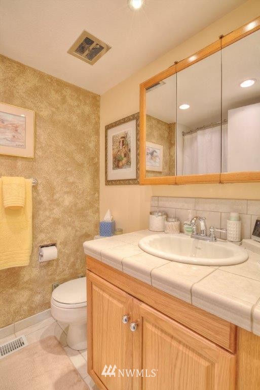 1601 Blaine Court Southeast Renton, WA 98055 - Photo 9 of 11 Gallery Image 9