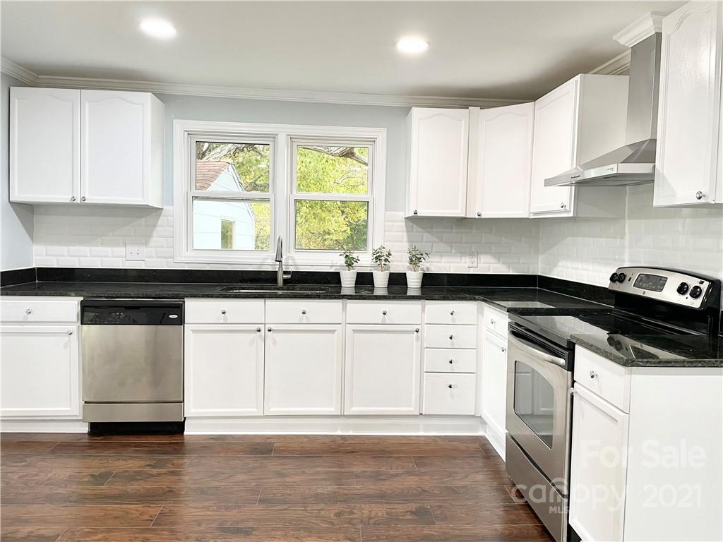 37131 Melton Road Albemarle, NC 28001 - Photo 8 of 26 Gallery Image 8