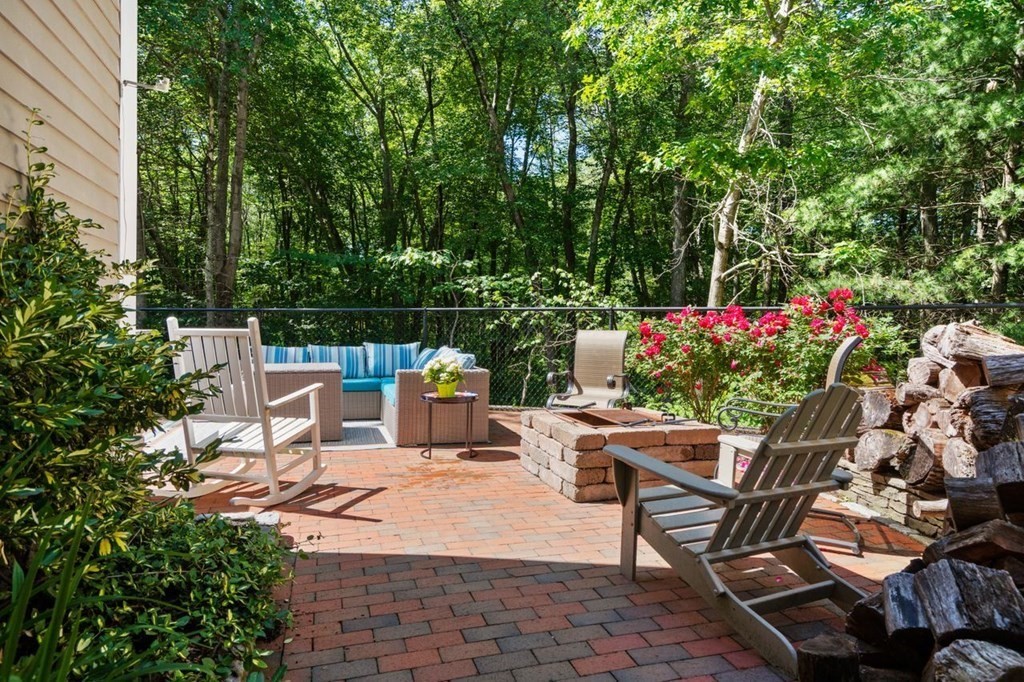 16 Frontier Drive Walpole, MA 02081 - Photo 24 of 28