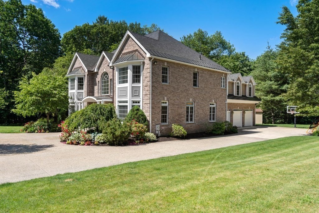 16 Frontier Drive Walpole, MA 02081 - Photo 27 of 28