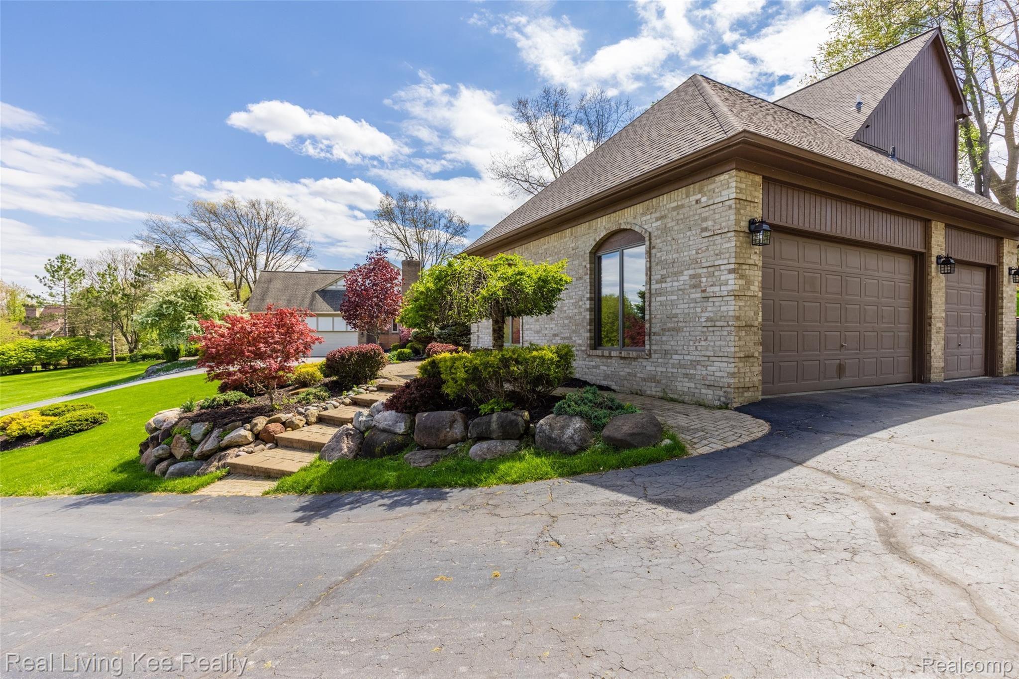 1427 Ridge Ct-3.jpg