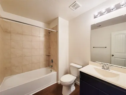 $290,000 | 9726 Shimmering Lakes Drive, Rosharon, TX 77583